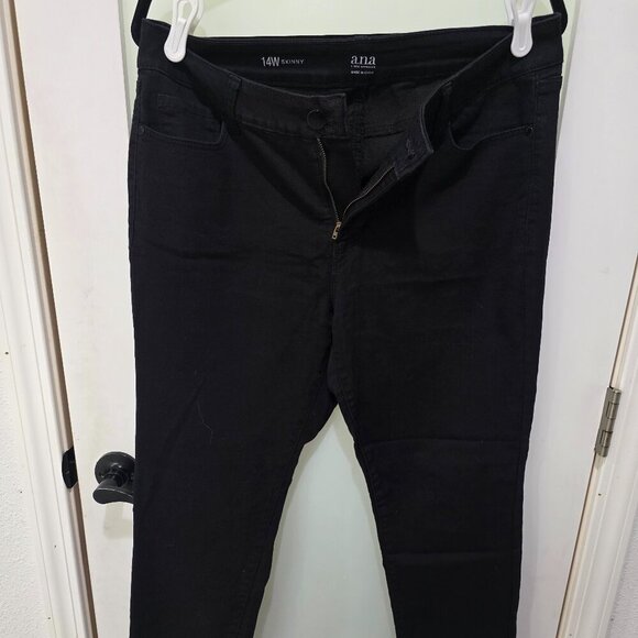 🖤 a.n.a Black Skinny Jeans – Size 14W – Comfy, Sleek & Flattering! ✨ - Picture 1 of 8